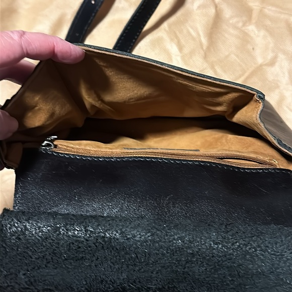 Patricia Nash Leather Crossbody purse - Picture 7 of 8